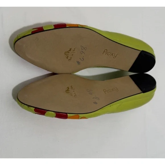 Vintage Y2K Womens Shoes 9M Leather Bright Floral Pointed Toe Lime Green Spain - Picture 6 of 9